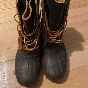 L.L. Bean Boat Size 8 medium width